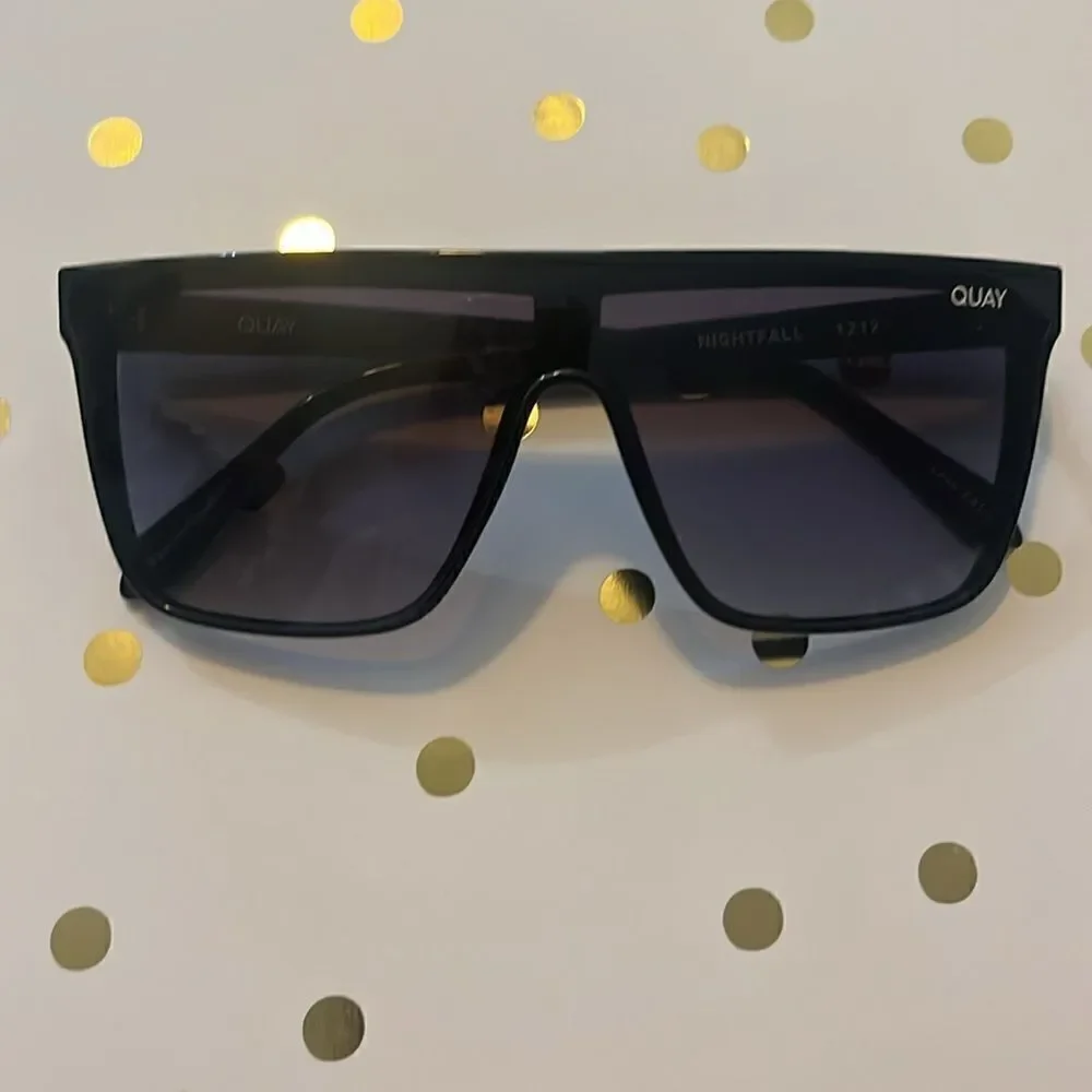 Quay Australia NIGHTFALL Extra Large Sunglasses-Black/Black Blue Polariz…